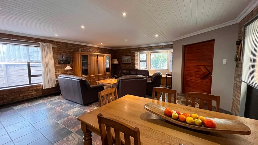 4 Bedroom Property for Sale in Kleinmond Western Cape
